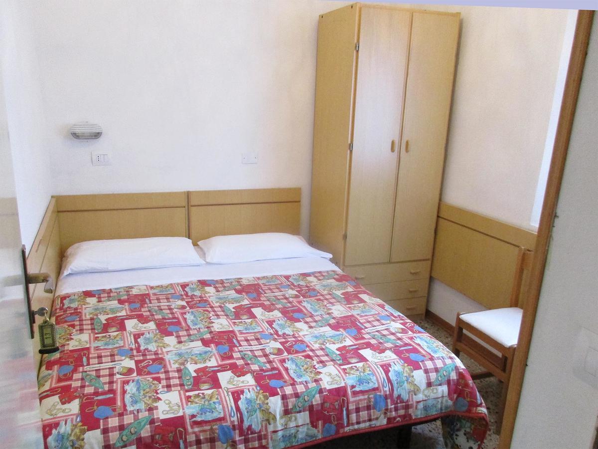 Hotel Pensione Ornella เชเซนาติโก ภายนอก รูปภาพ