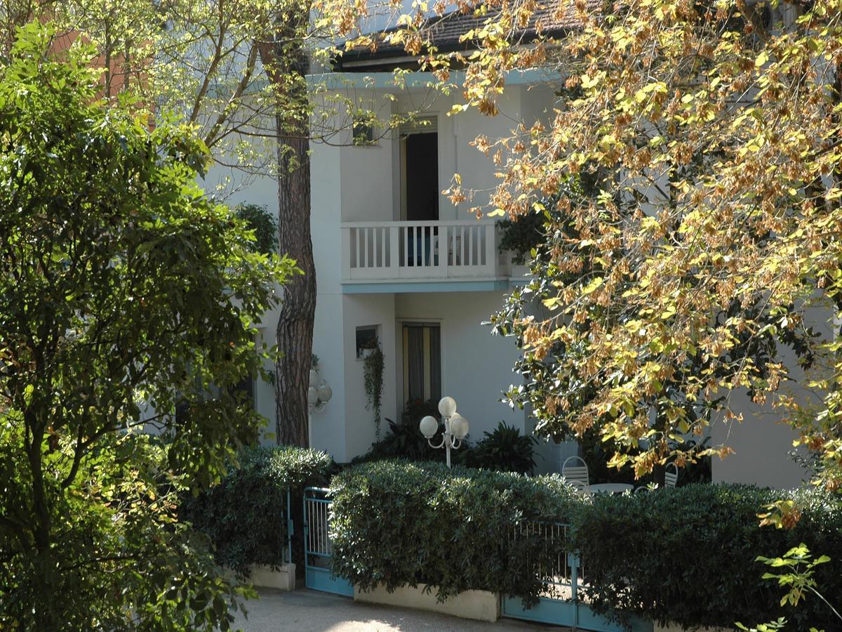 Hotel Pensione Ornella เชเซนาติโก ภายนอก รูปภาพ