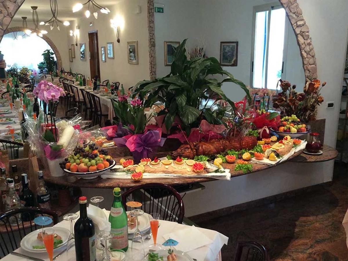 Hotel Pensione Ornella เชเซนาติโก ภายนอก รูปภาพ