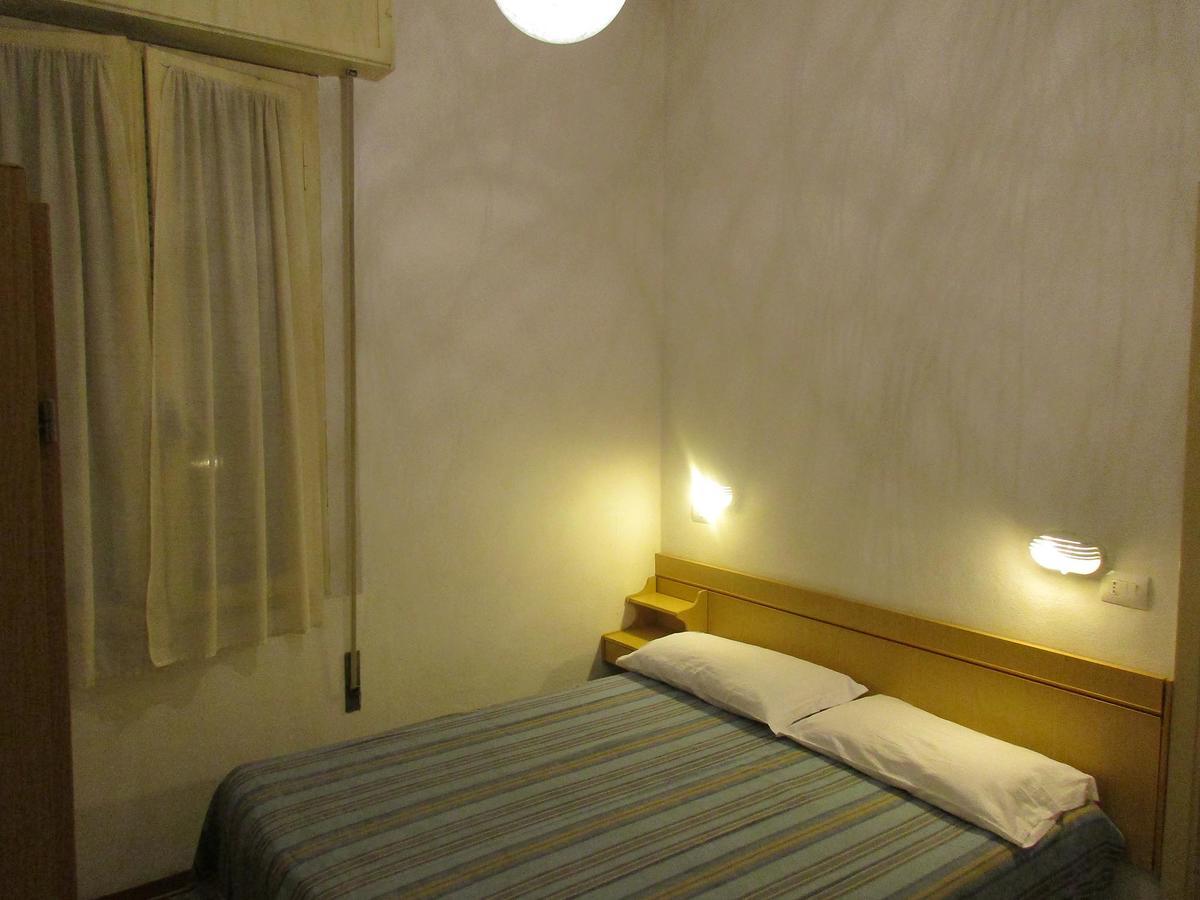 Hotel Pensione Ornella เชเซนาติโก ภายนอก รูปภาพ